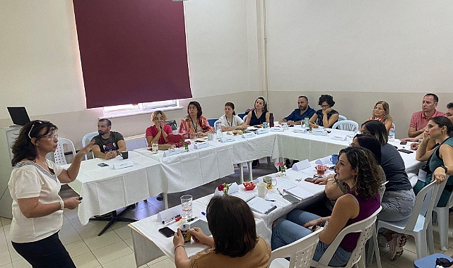 Sağlık Bilimleri Fakültesinde Temel Eğitim Becerileri Kursu Düzenlendi