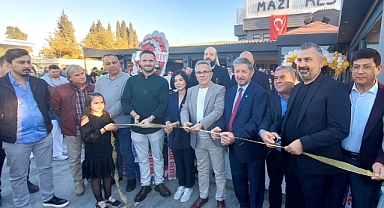 Mazi Restaurant görkemli bir törenle açıldı