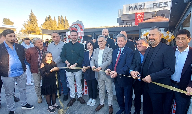 Mazi Restaurant görkemli bir törenle açıldı