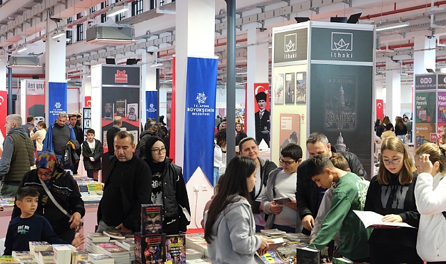 BAŞKAN ÇERÇİOĞLU'NA KİTAPSEVERLERDEN TEŞEKKÜR