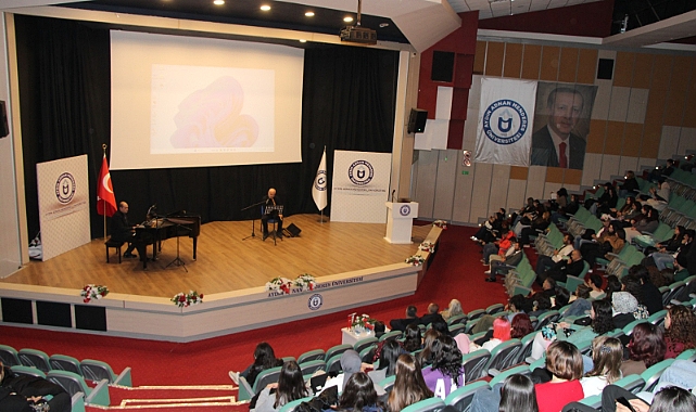 “ Bir Mucizenin Adı: Atatürk” Konulu Konferans Düzenlendi