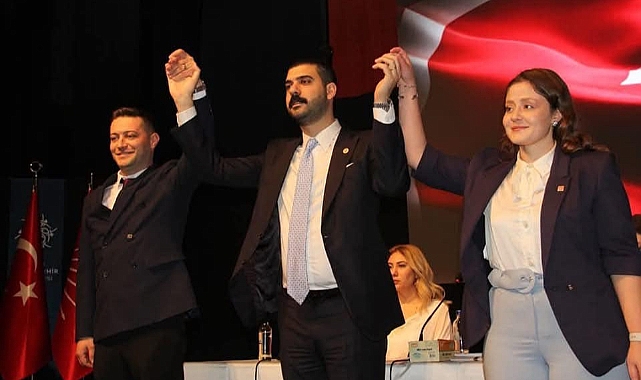 CHP’de gençler Sosyal Kılıç dediler