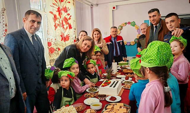 Şenlik Havasında Yerli Malı Haftası Kutlandı