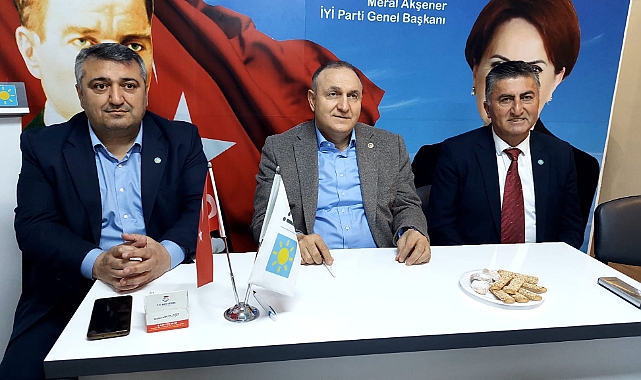 İYİ Parti’de Milletvekili ve İl Başkanı Partililer ile bir araya geldi.