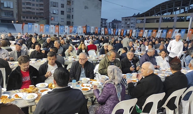 AK PARTİ'DEN VEFA İTFARI
