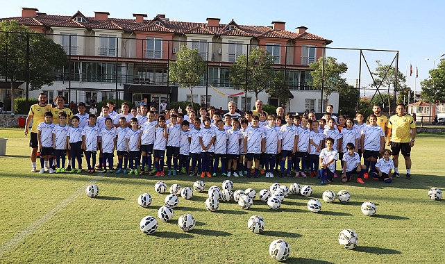 BAŞKAN TETİK GENÇ SPORCULARI ZİYARET ETTİ