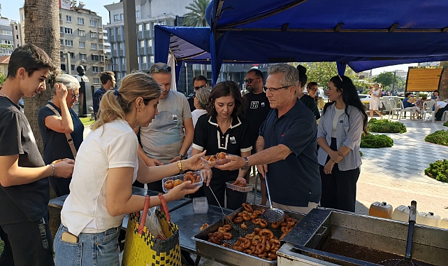CHP FERDİ ZEYREK İCİN LOKMA DÖKTÜ 