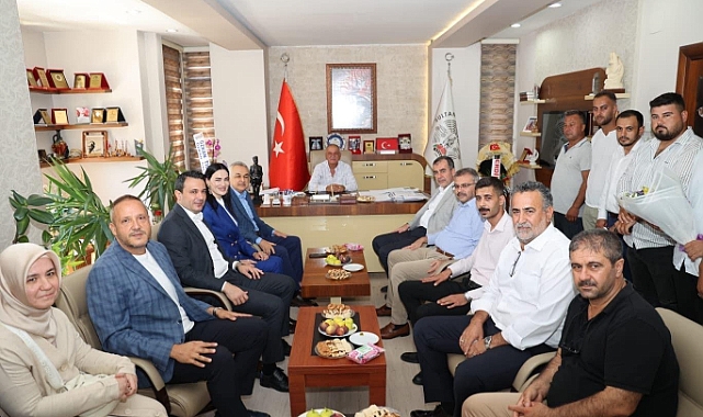 AK PARTİ HEYETİNDEN OSMAN BAŞKAN'A ZİYARET