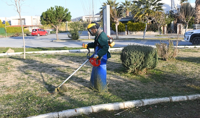 KUŞADASI BELEDİYESİ’NDEN BAKIM HAMLESİ: UZUN SÜREDİR İHMAL EDİLEN PARKLAR YENİLENİYOR