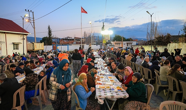 EFELER’İN İFTAR PROGRAMLARINDA ÇOCUKLAR UNUTULMADI