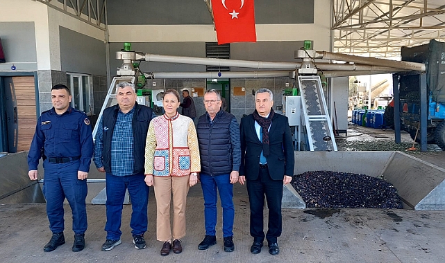 Kaymakam Kan, Zeytinyağının yoluculuğuna tanıklık etti