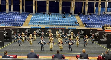 Minik efeler birincilik için yarıştı