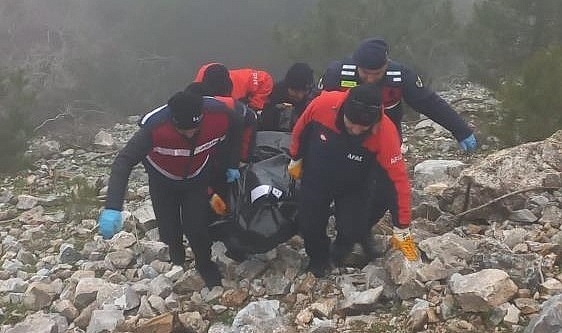 Uçurumda bulunan ceset olayında 4 kişi tutuklandı 