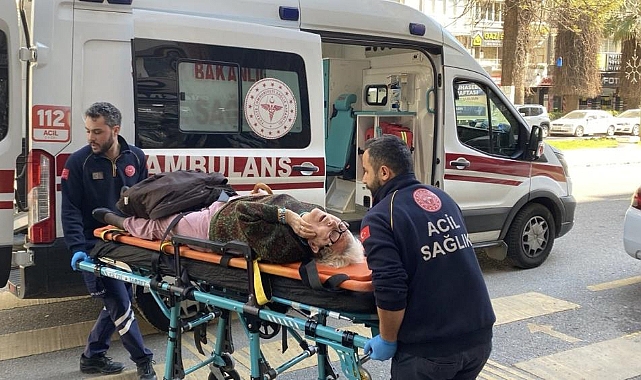 Evde düşerek yaralanan yaşlı kadının imdadına ekipler yetişti   