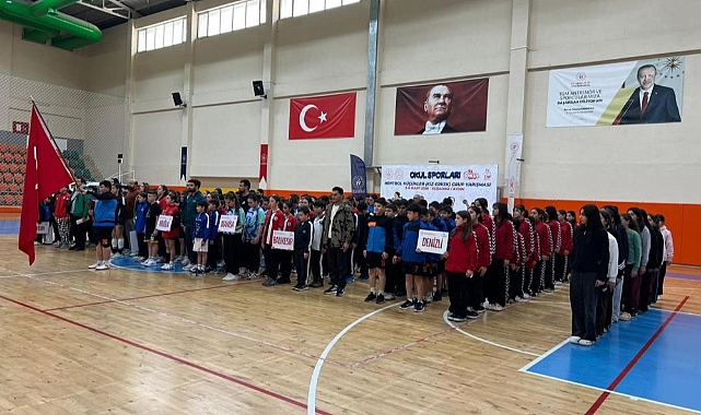 Hentbol Şampiyonası Aydın'ın ev sahipliğinde başladı   