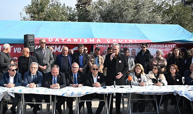 KUŞADASINDA DAYANIŞMA ÇADIRINDA BAYRAMLAŞMA GERÇEKLEŞTİRİLDİ