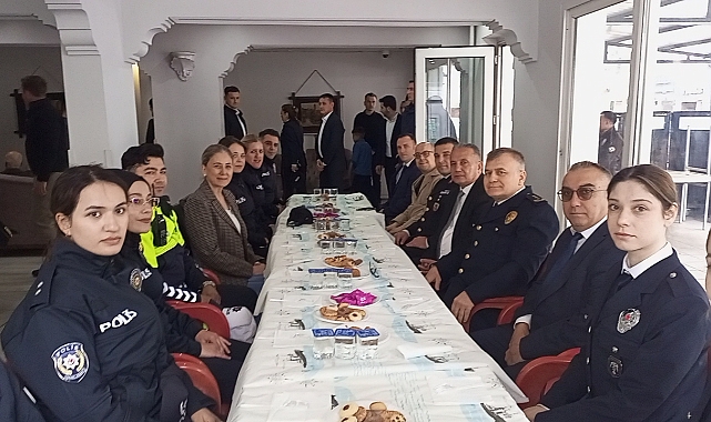 Nazilli protokolü bayramlaştı. 