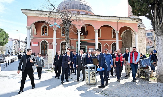 Vali Köşger, Kayalık Camisinde incelemelerde bulundu 