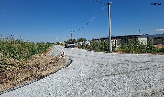EFELER BELEDİYESİ ASFALTLAMA ÇALIŞMALARINA DEVAM EDİYOR