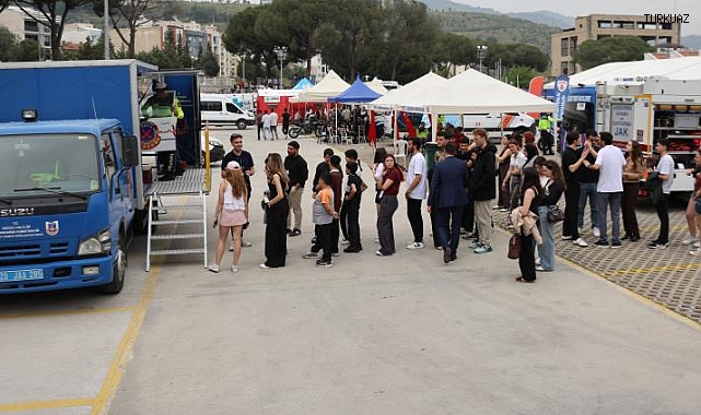Kariyer Fuarı’nda en yoğun ilgiyi güvenlik ve sağlık stantları gördü   