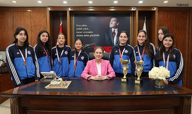 Kaymakam Kan Genç Sporcuları Makamında Kabul etti.