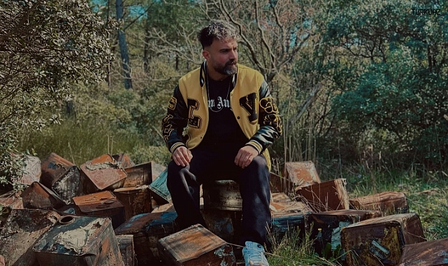 Çelik bu kez zeybek ve Rap’ı harmanladı