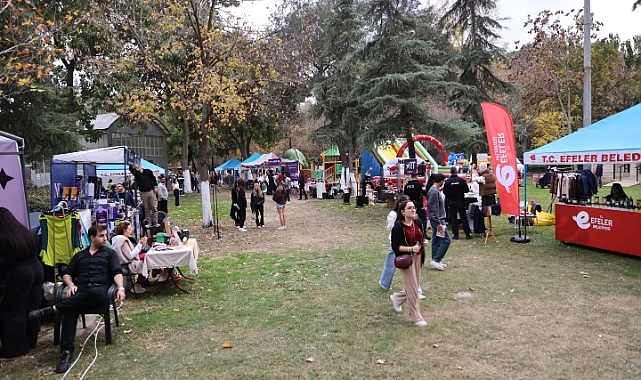 EFELER’DE ANNELER GÜNÜ COŞKUSU ŞENLİKLE TAÇLANIYOR