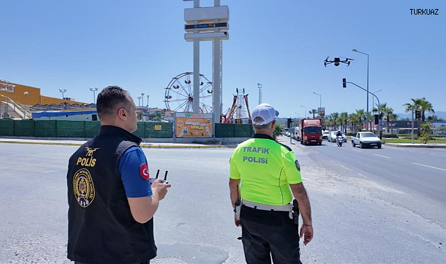 Kuşadası'nda Kurban Bayramı öncesi havadan trafik denetimleri sıkılaştırıldı 