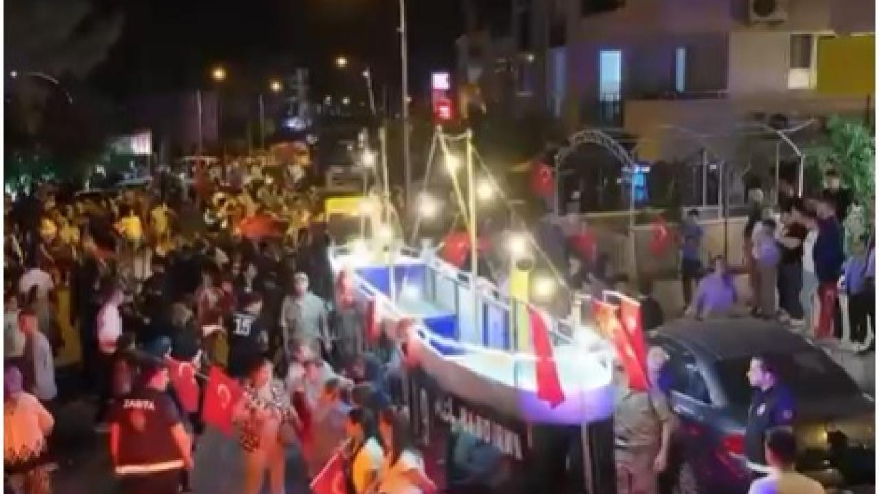 BANDIRMA VAPURU BOZDOĞAN CADDELERİNDE