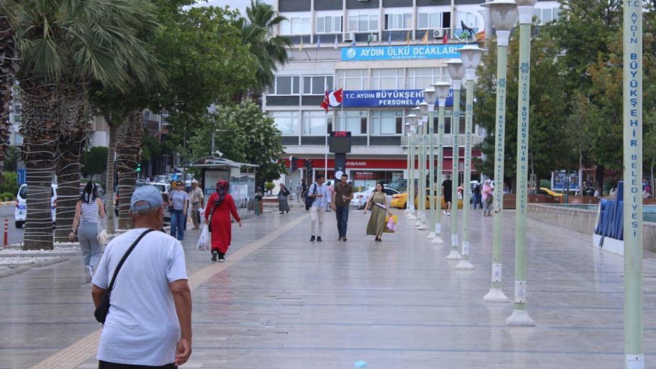 AYDIN 1 YILDA HEM GÖÇ ALDI HEMDE GÖÇ VERDİ