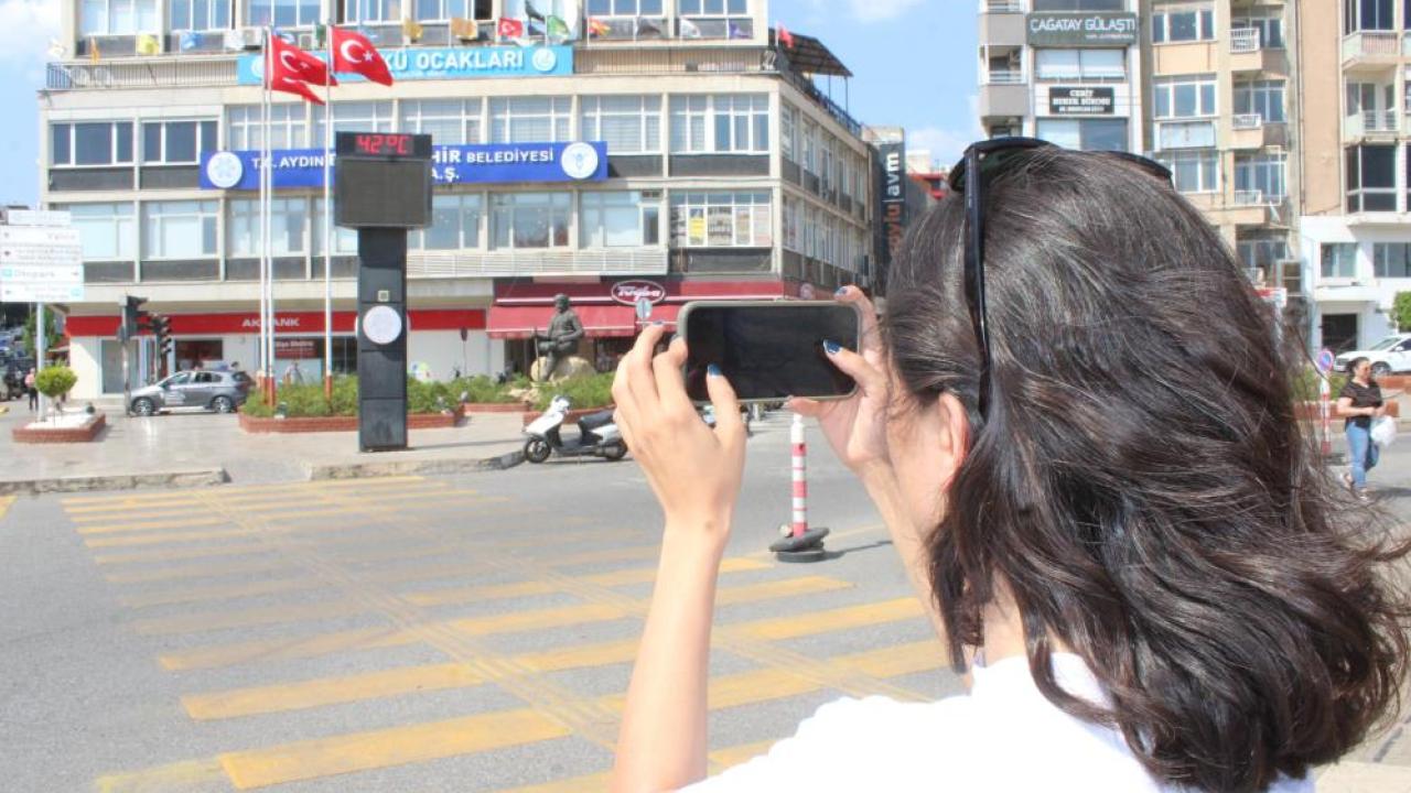AYDIN'DA SICAKLIKLAR TERMOMETLERELERİ PATLATTI
