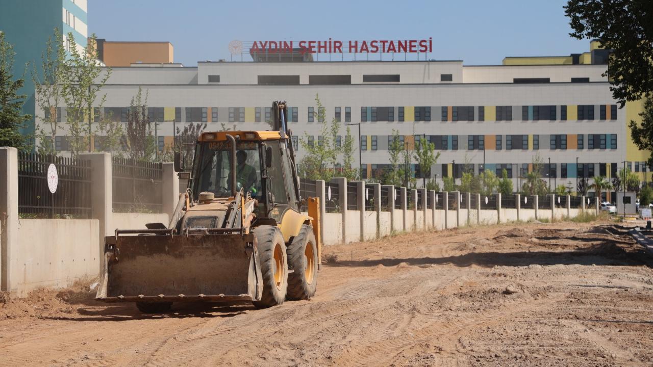 EFELER BELEDİYESİ’NDEN ŞEHİR HASTANESİ YOLUNDA ULAŞIMI RAHATLATACAK ÇALIŞMA