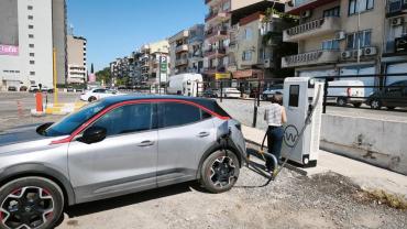 EFELER BELEDİYESİ’NİN ELEKTRİKLİ ARAÇ ŞARJ İSTASYONLARI HİZMETTE