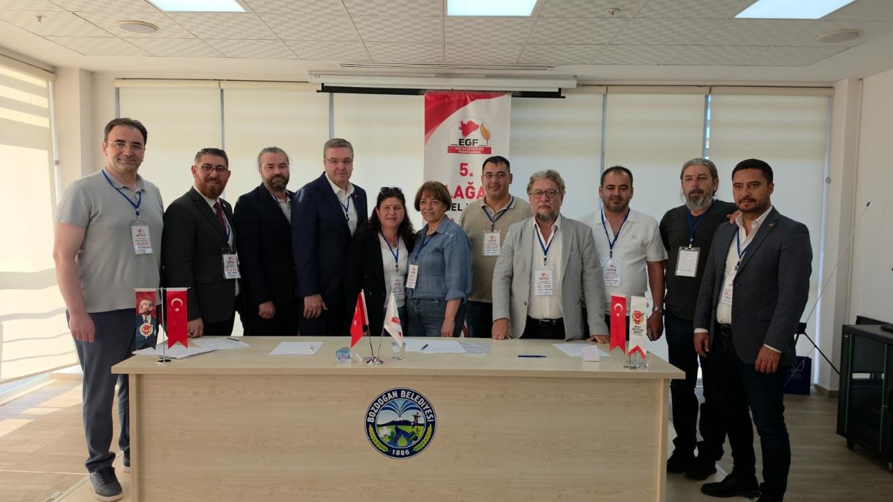 Ege Gazeteciler Federasyonu’da görev dağılımı