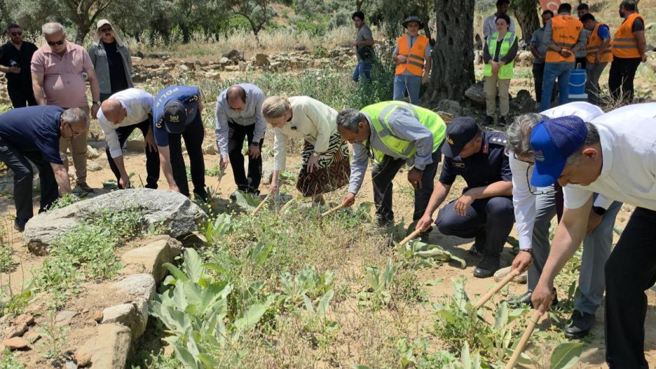 Nazilli Horasan Mezarlığı Kazısı tarihe ışık tutacak