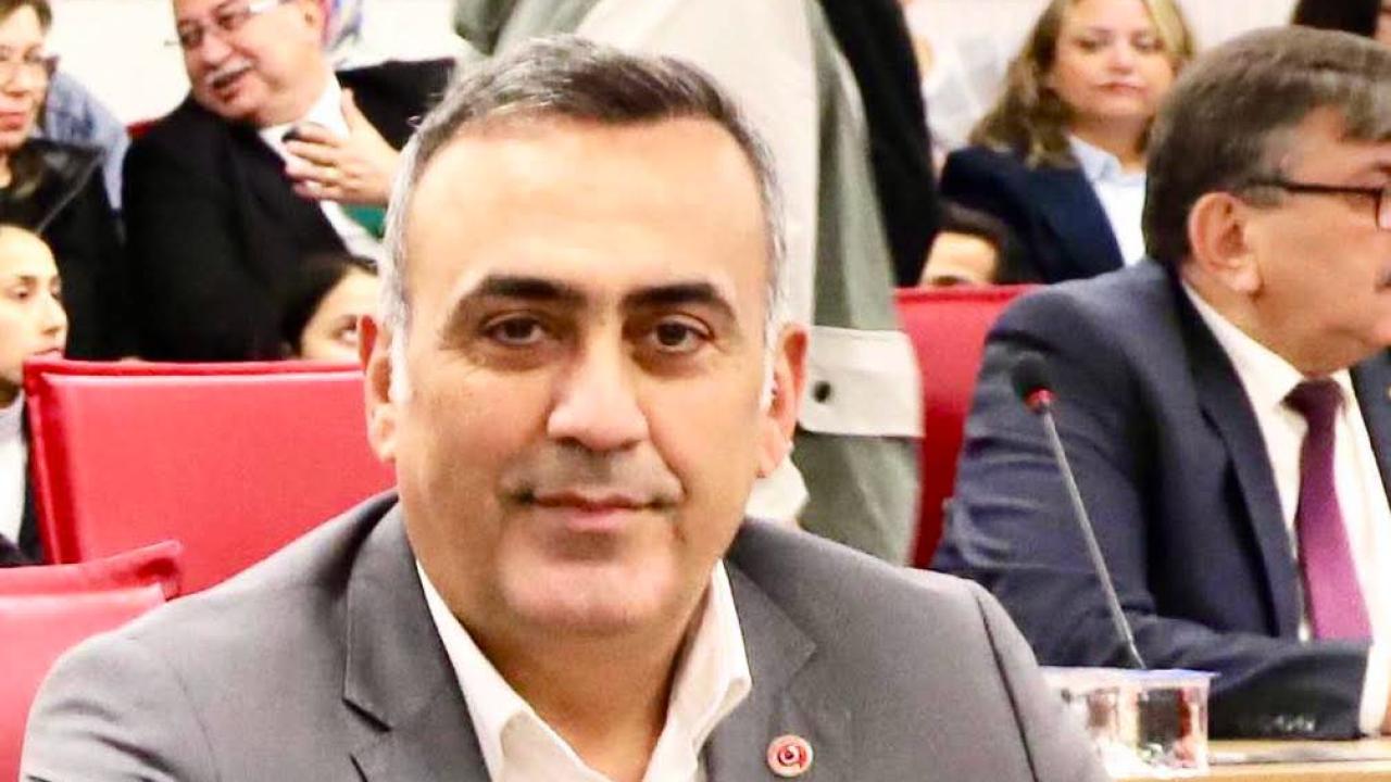 SERKAN SEVİM'DEN AK PARTI İL BAŞKANI MEHMET ERDEM'E SERT ELEŞTİRİ