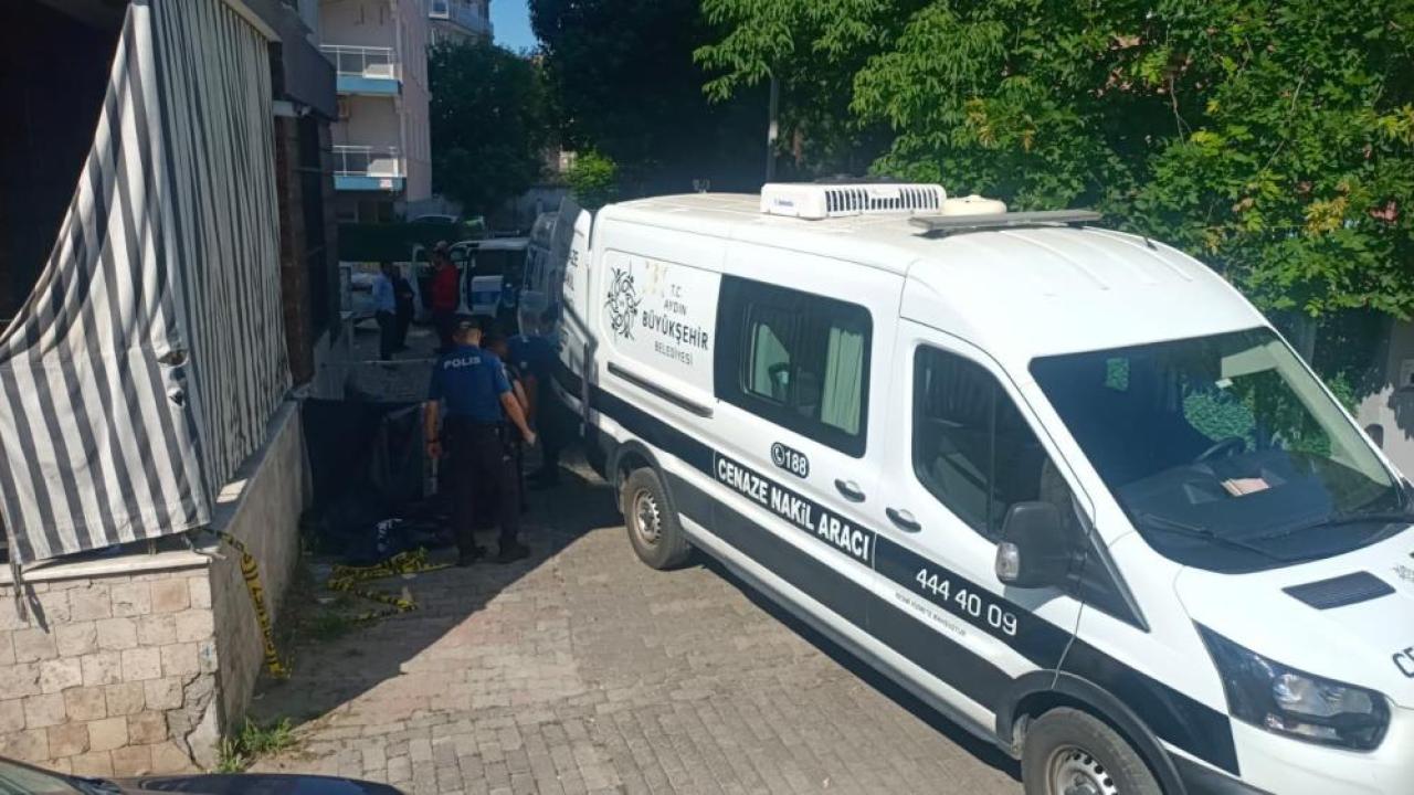 SOKKAK ORTASINDA CANSIZ BEDENİ BULUNDU