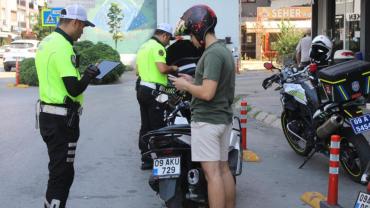 Aydın’da motosiklet sürücüleri denetlendi