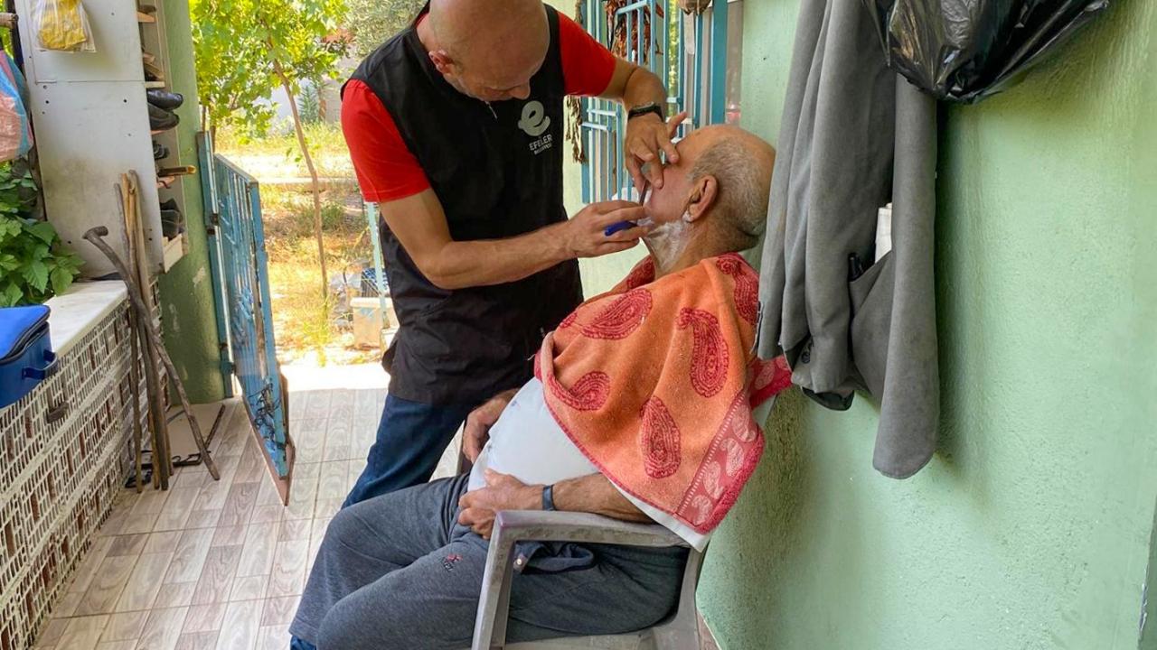 BAŞKAN ANIL YETİŞKİN’İN DAYANIŞMA PROJESİ BÜYÜMEYE DEVAM EDİYOR EVDE BAKIM HİZMETLERİNE TALEP ARTIYOR