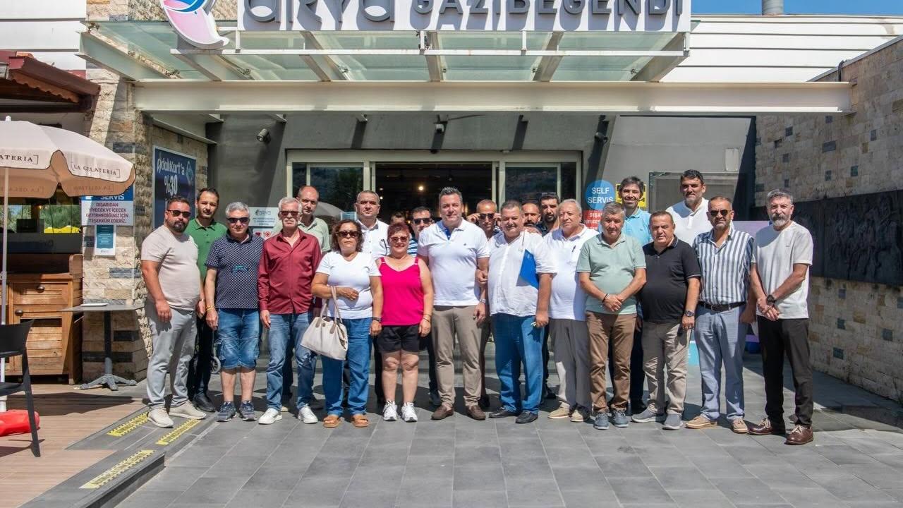 BAŞKAN VEKİLİ DEMİRTAŞ, MAHALLE MUHTARLARIYLA BİR ARAYA GELDİ