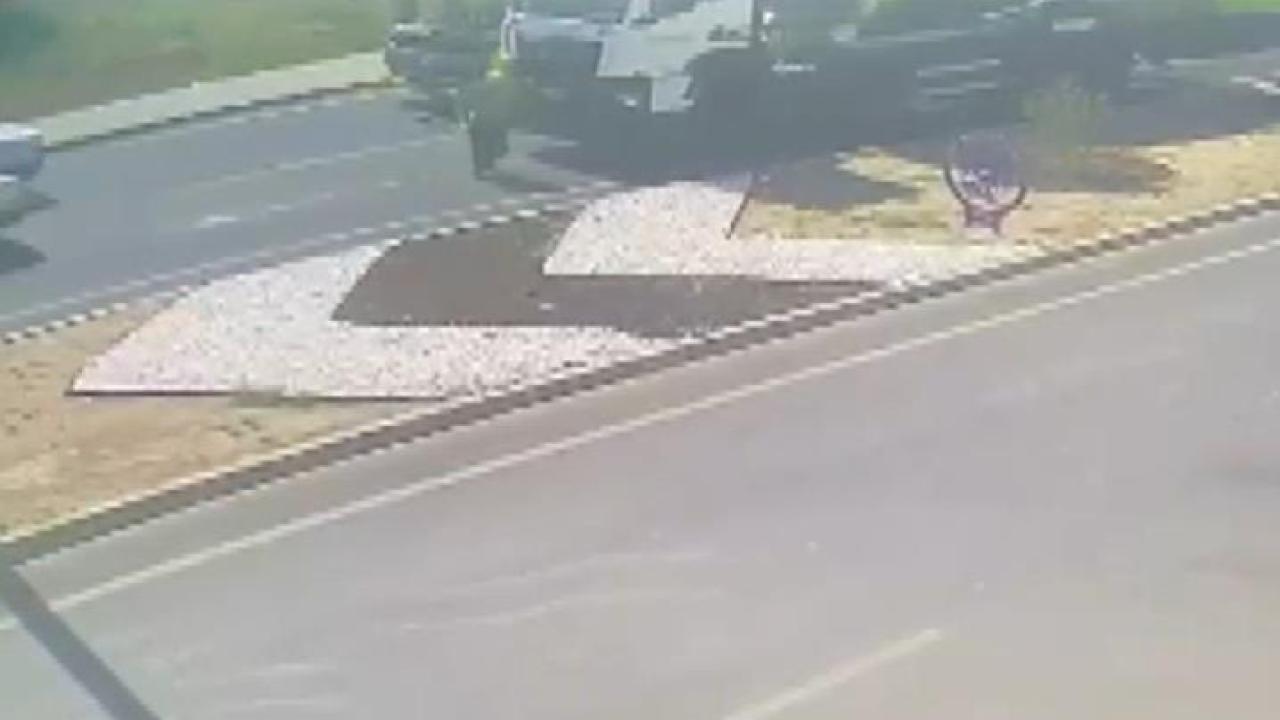 Beton mikserinin altında kaldı, kaza anı görüntüleri ortaya çıktı
