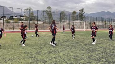 Buharkent'te uyuşturucuyla mücadeleye futbol desteği