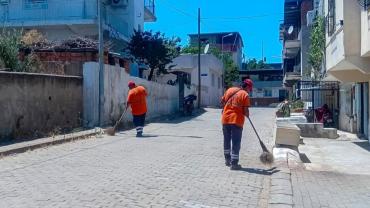 EFELER'DE TEMİZLİK SEFERBERLİĞİ: MAHALLELER KÖŞE BUCAK TEMİZLENİYOR