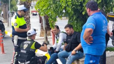 Kavşakta iki motosiklet çarpıştı: 2 yaralı