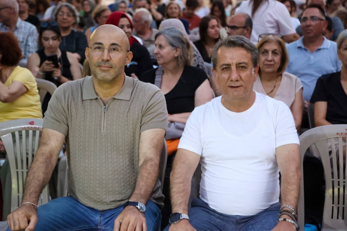 BAŞKAN YETİŞKİN’LE VATANDAŞLAR SANATA DOYDU