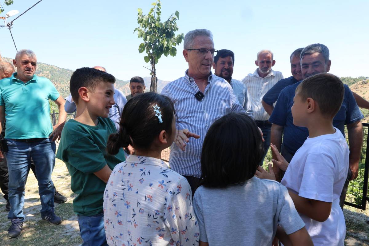 Karahallı’da Ertuğrul Tetik’e Sevgi Seli